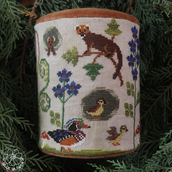 Trunk Town Spring by Blue Flower