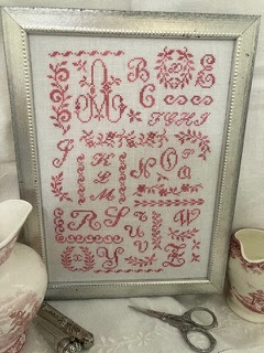 A Floral Script by JBW Designs