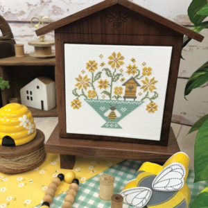 Honey Bee Basket by Primrose Cottage