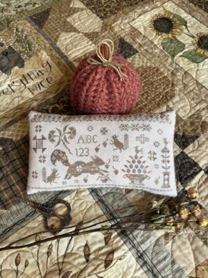 Sassy Squirrel Pinkeep by Pansy Patch Quilts & Stitchery